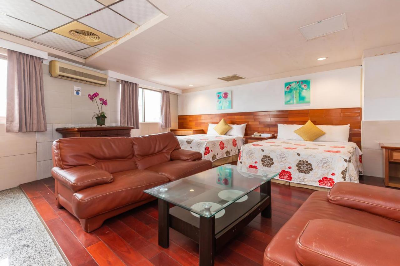 Yi Pin Business Hotel เถาหยวน ภายนอก รูปภาพ